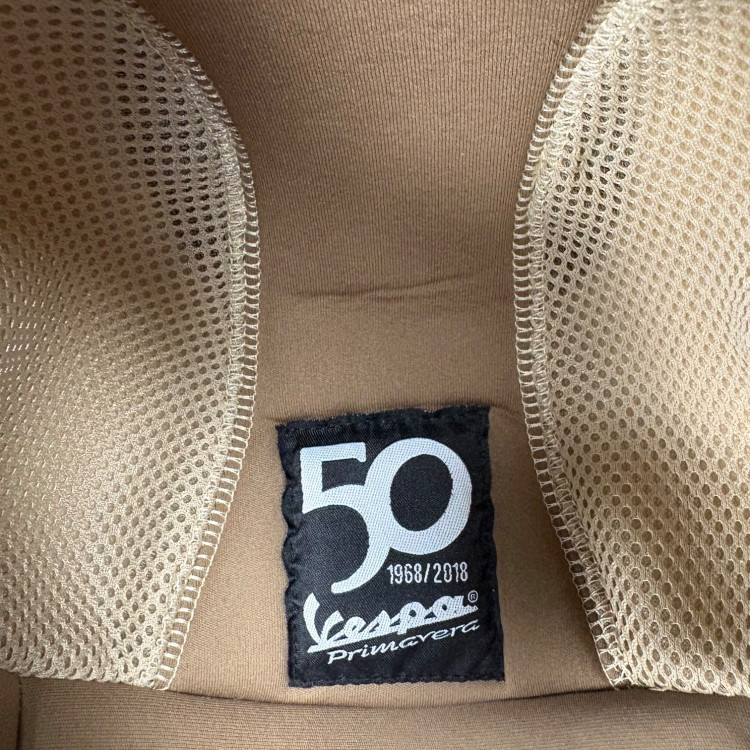 کلاه کاسکت وسپا قهوه ای 50درجه اورجینال پیاجیو