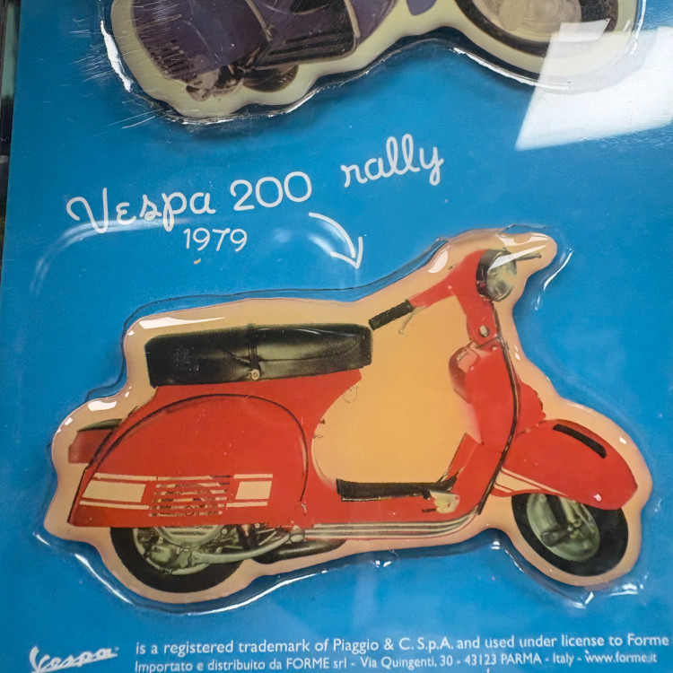 مگنت موتور سیکلت وسپا اورجینال پیاجیو