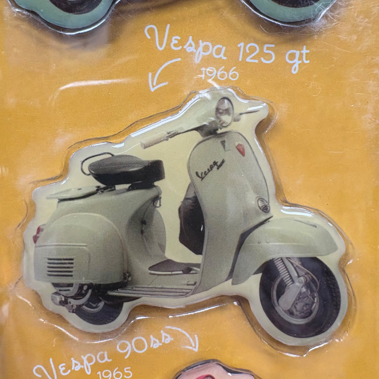 مگنت موتور سیکلت وسپا اورجینال پیاجیو