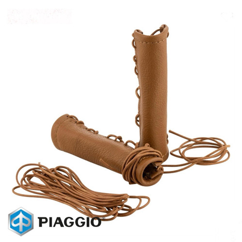 لوگو چرمی دستگیره عقب وسپا 606704M اورجینال پیاجیو