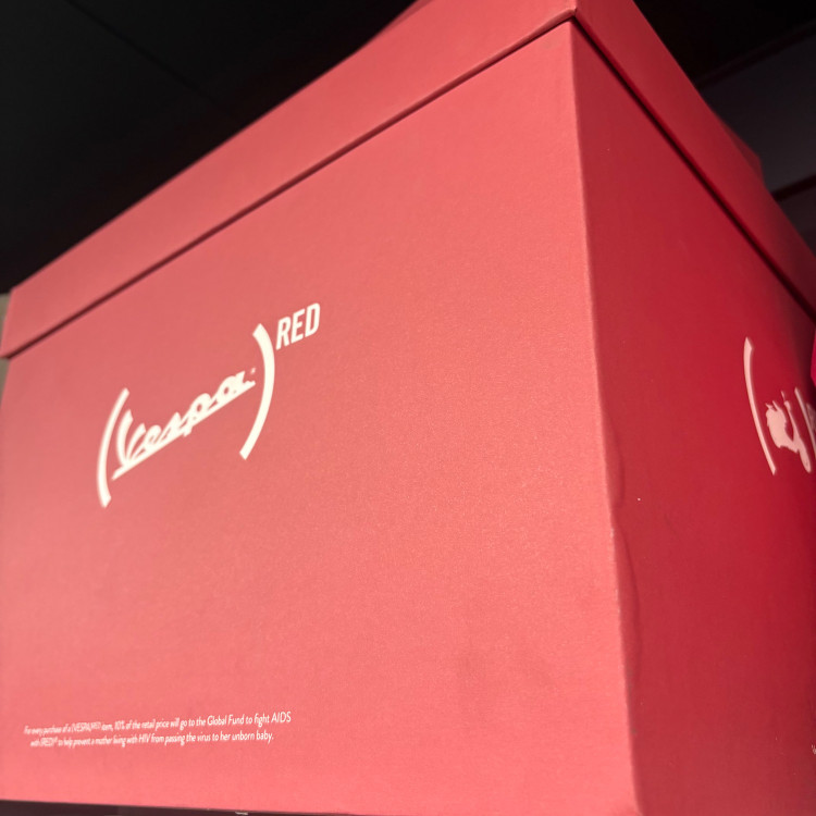 ست کامل کیف چرم وسپا 946 RED اورجینال پیاجیو
