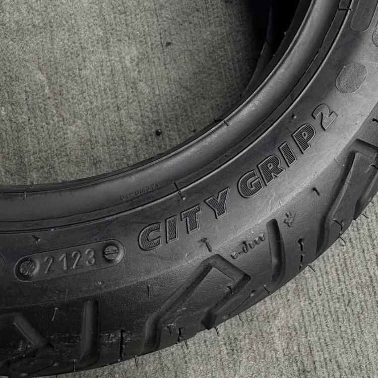 لاستیک میشلن سایز 120/70/11 سال 2023 صربستان